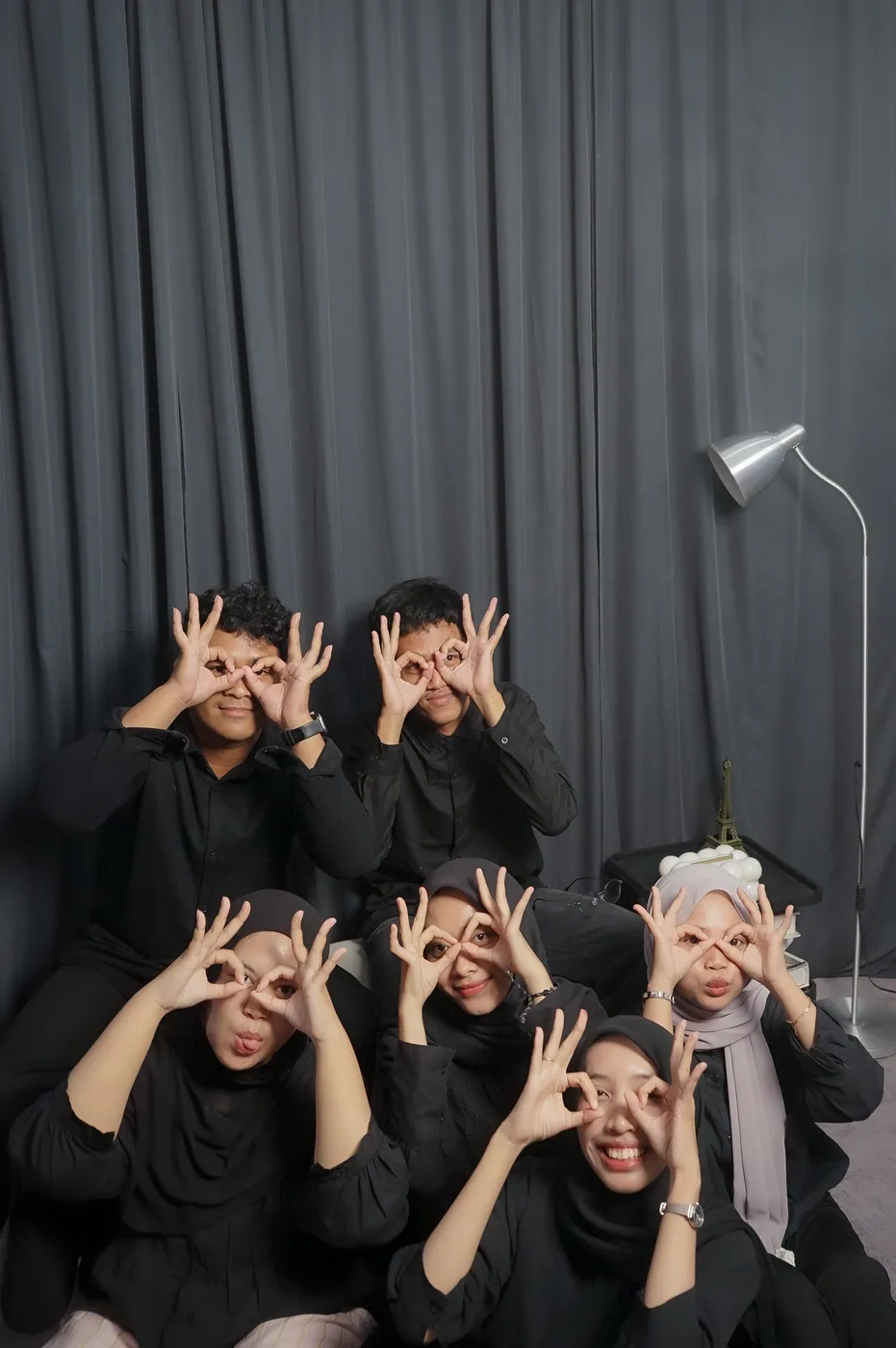 Hasil studio Greyroom, kategori Group