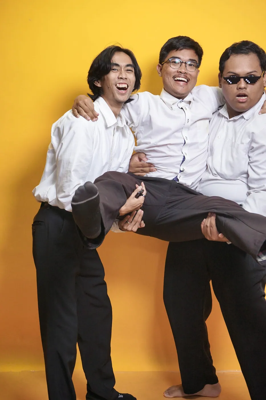 Hasil studio Pop Yellow, kategori Group